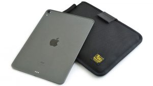 バンナイズ iPad Pro 11インチ用薄型キャリングケース（ペンホルダー付き）