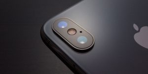 iPhoneの背面カメラレンズ