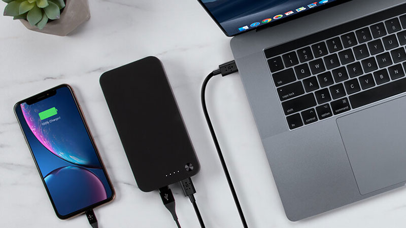 Belkin BOOST↑CHARGE 20100mAh モバイルバッテリー（30W USB-C パワーデリバリー、USB-C to C ケーブル付き）