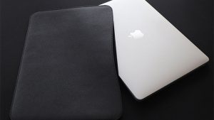 職人が作るレザースリーブ 16インチMacBook Pro用