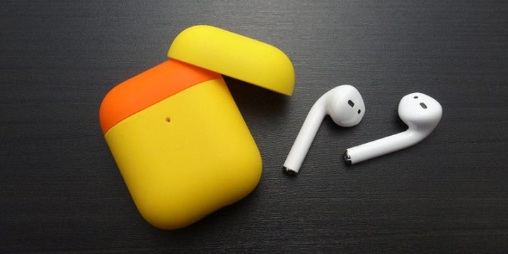 Power Support Silicone Dual Cap Case for AirPods
