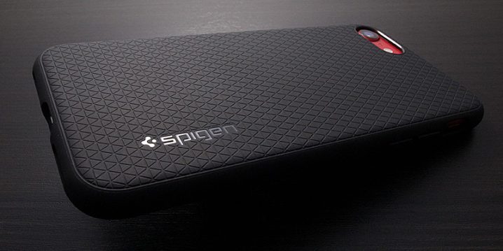 Spigen iPhone SE（第2世代）ケース リキッド・エアー