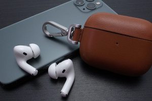 Native Union Leather AirPods Pro Case with Clip