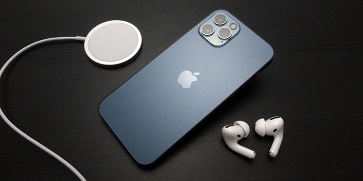 iPhone 12 Pro パシフィックブルー