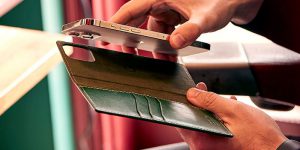 GAZE Tuscany Belly MagSafe対応ダイアリーケース