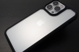 GAURUN iPhone 13 Pro用 ピュア・ハイブリッド Black Edition