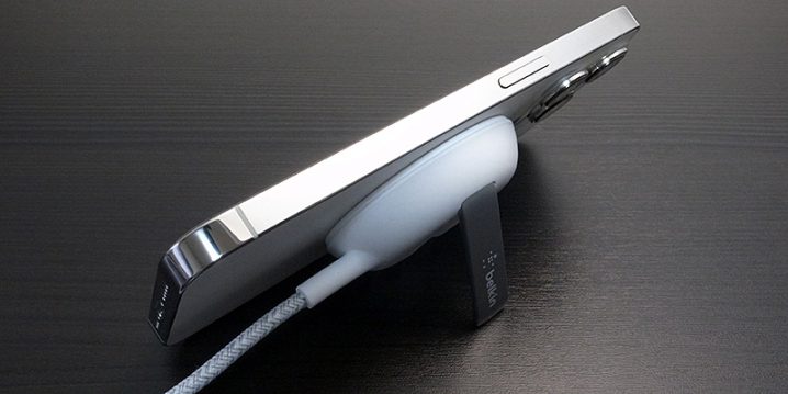レビュー】Belkin BOOST↑CHARGE PRO Portable Wireless Charger Pad 