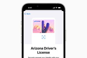 iPhoneのWalletに入れた米国アリゾナ州の運転免許証