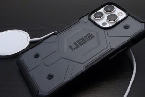 UAG iPhone 13 Pro用 MagSafe対応ケース PATHFINDER