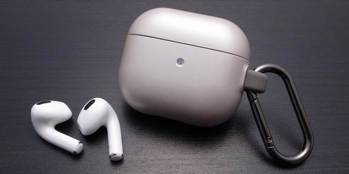 AirPods（第3世代）用ケース Caseology リージョン