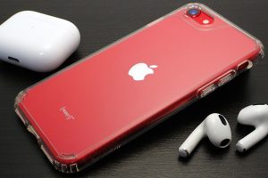 Caseology iPhone SE（第3世代）ケース ウォーターフォール