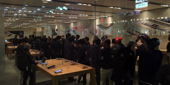 Apple Store札幌が閉店する日の店内