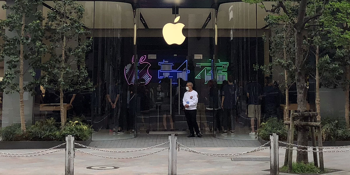 Apple新宿オープン時の店頭