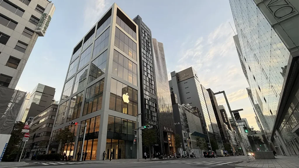 リニューアルしたApple銀座の外観