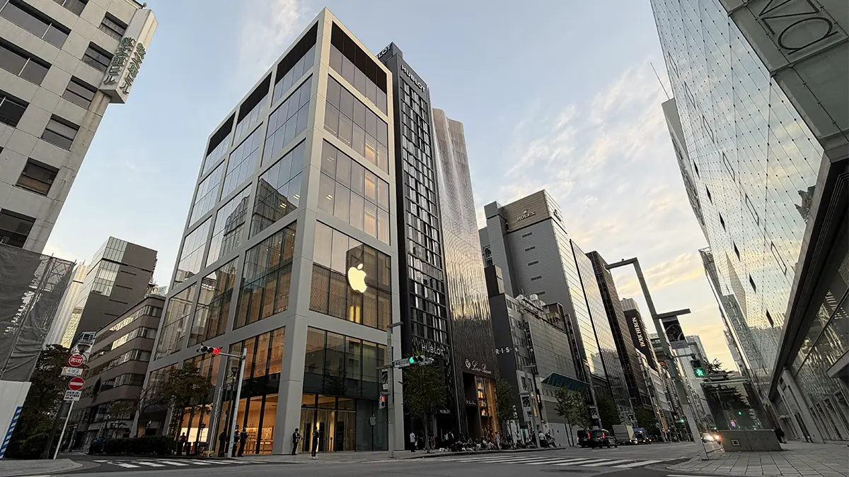リニューアルしたApple銀座の外観