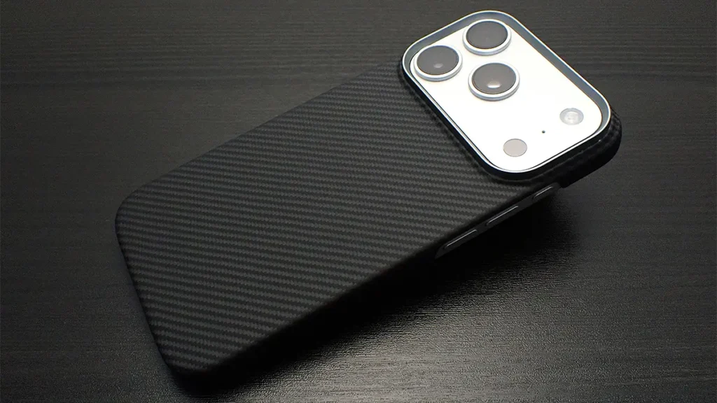 iPhone 17 Pro用ケース BENKS ArmorAir