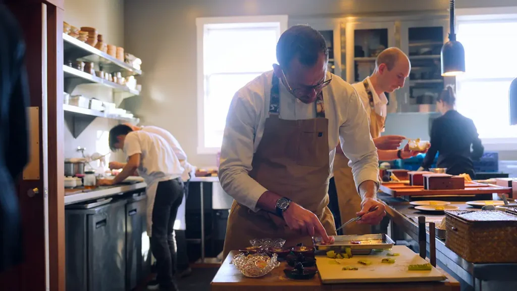 ナイフエッジ：ミシュランの星への挑戦