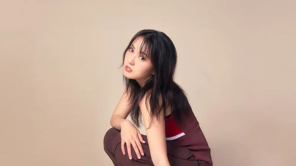 パフォーマンス：冨岡 愛