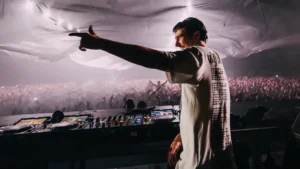 Apple Music Live: Fred again..